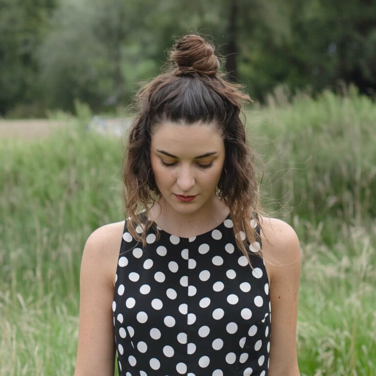 Elegant Hairstyles for Wavy Hair for women