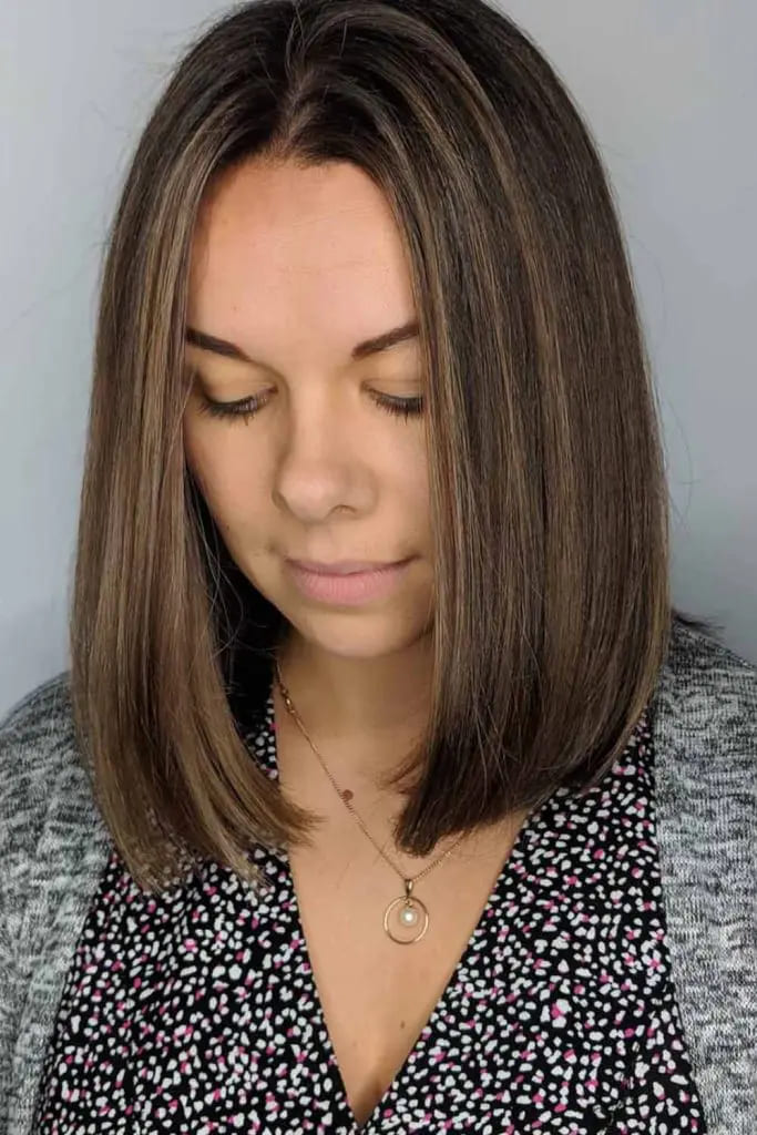 10 Fall Hair for women Trends You Must Try 11 Sleek Blunt Lob With Highlights