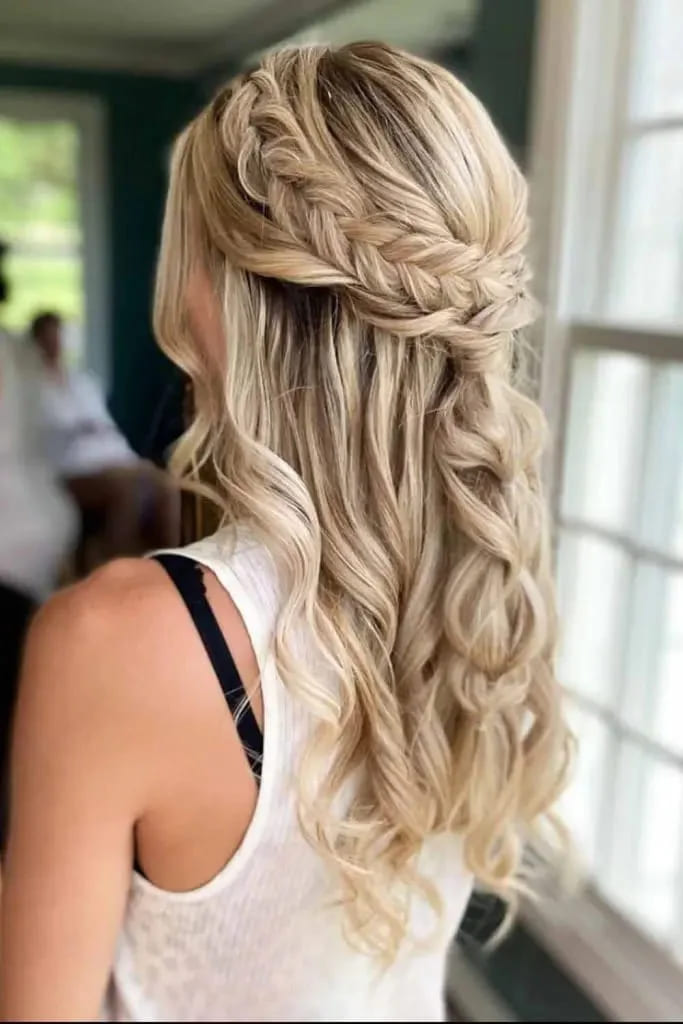 12 Stunning Hairstyles for Bridesmaids 13 Boho Inspired Bridesmaid Hairstyle