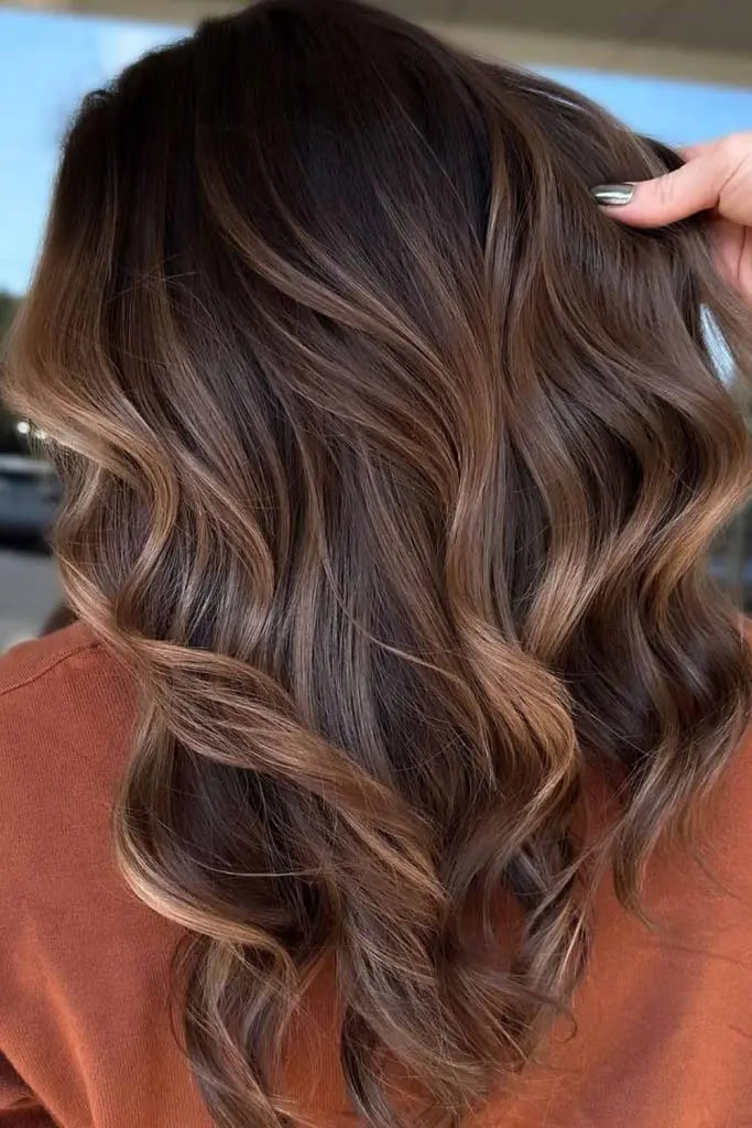 10 Fall Hair Color Ideas Brunette for Women 7 Caramel Highlights