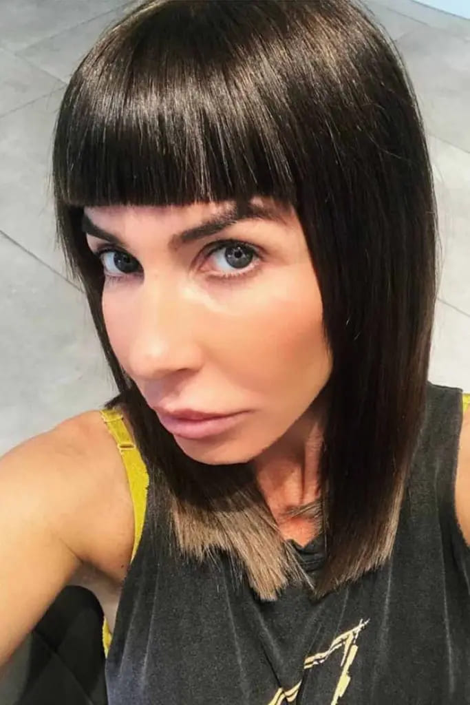 10 Fall Hair for women Trends You Must Try 9 Edgy Blunt Cut With Micro Bangs