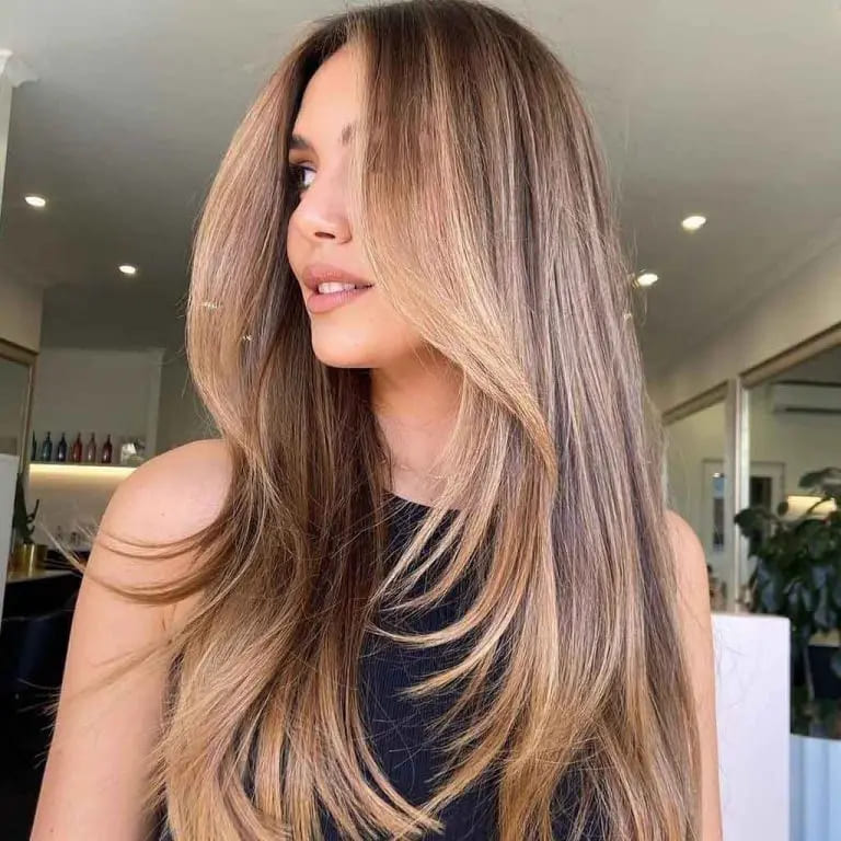 10 Stylish Haircuts for Long Haired Women 11 Fall Blonde Long Hair With Long Layers