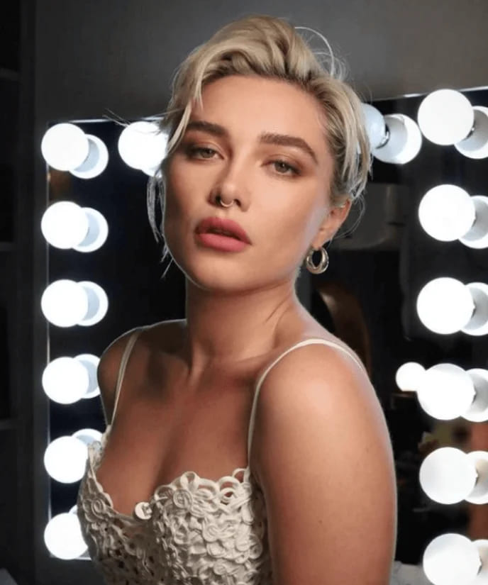 10 Short Hairstyles For Women To Look Fancy 3 Florence Pugh’s Pixie Cut