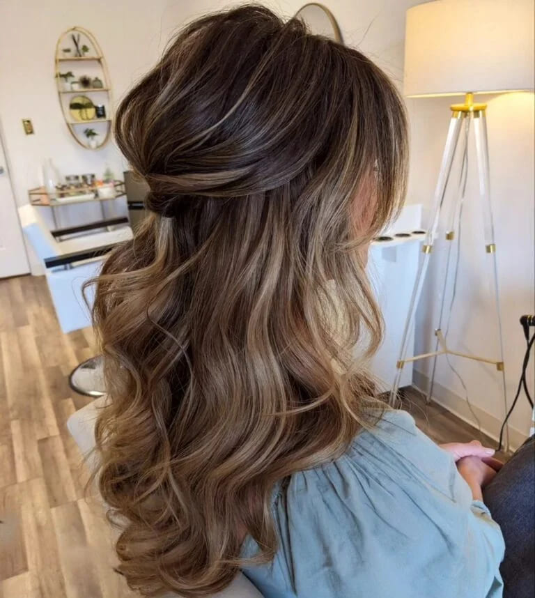 12 Stunning Hairstyles for Bridesmaids 9 Half-Up Half-Down With Beachy Waves