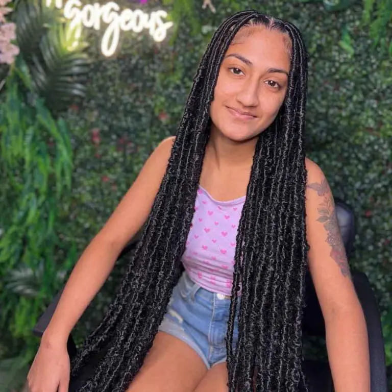 10 Elegant and stylish Braid Hairstyles 4 Long Black Yarn Braids