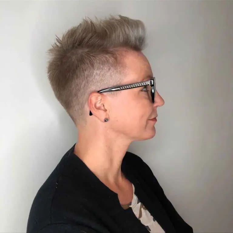 12 Easy-Going Short Cropped Hairstyles 8 Miley Cyrus Inspired Quiff With Undercut