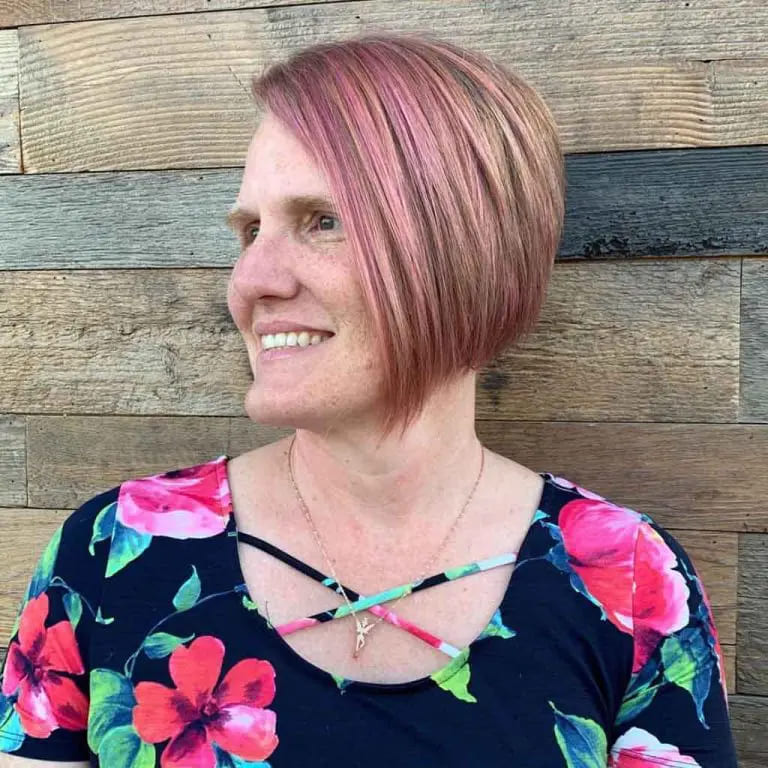 12 Easy-Going Short Cropped Hairstyles 4 Rose Gold Textured Short Cropped Bob Hair