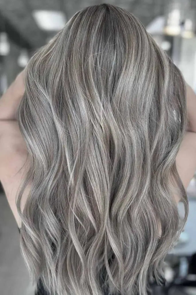 10 Stunning Fall Hair Color Ideas for Blonde 5 Silver Blonde Ombre