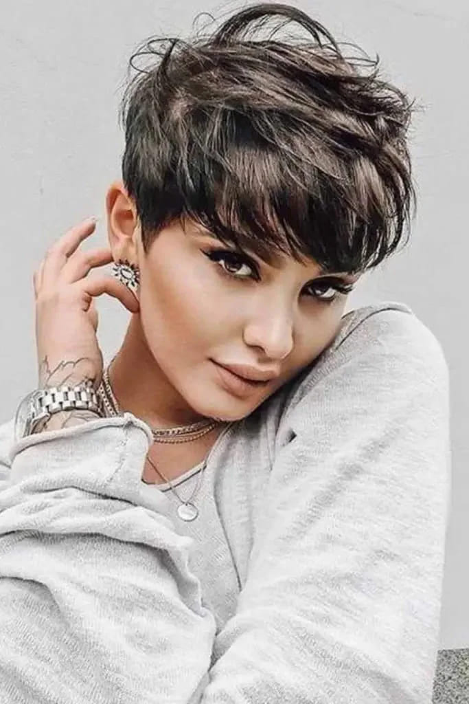 12 Best Edgy Short Haircuts For Fancy Look 4 Tousled Crop With Fringe
