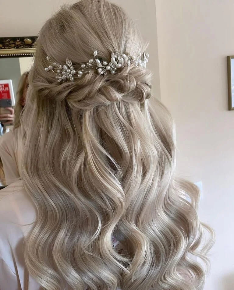12 Stunning Hairstyles for Bridesmaids 10 Twisted Back Half-Up Half-Down Hair