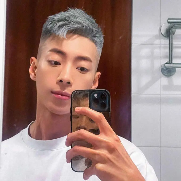 10 Stylish Korean Hairstyles for Men 5 Short Korean Hairstyle With Undercut With Grey Hair