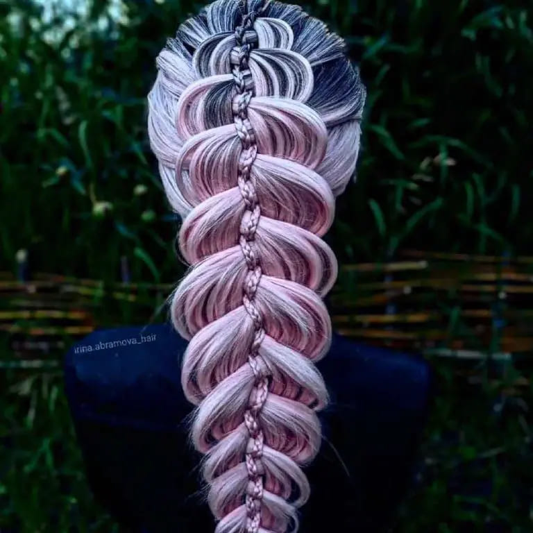 12 Gorgeous Dutch Braid Hairstyles 7 Simple Dutch Braid With Two Additional Strands on Multi-Toned Hair