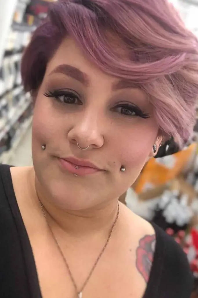 10 Short Haircuts for Chubby Faces 10 Voluminous Pixie With Side-Swept Layers