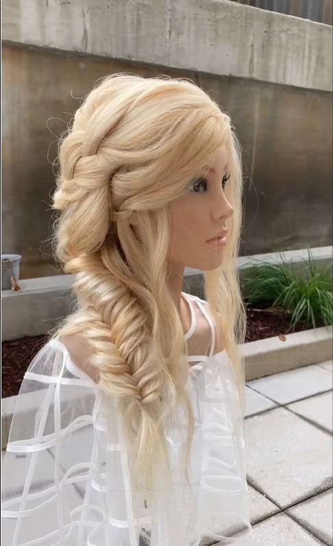23 Half-Up Fishtail Braid Hairstyles: Effortlessly Gorgeous Looks to Try Now 4 44