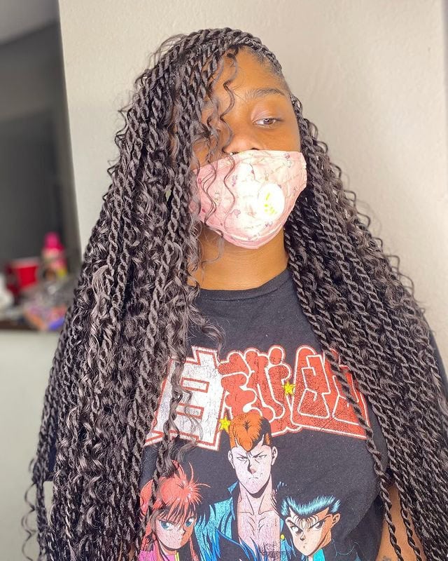 23 Protective Hairstyles for 3a Hair: Stunning and Practical Ideas 5 boho knotless senegalese twists