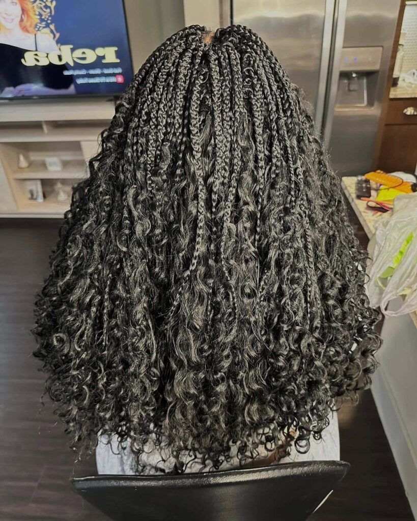 23 Protective Hairstyles for 3a Hair: Stunning and Practical Ideas 8 crochet braids 2