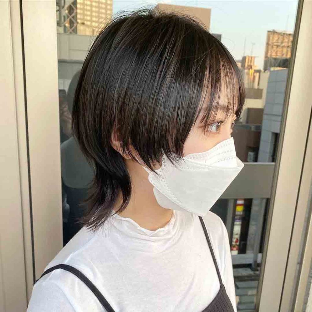 20 Classy Short Wolf Cut Ideas to Turn Heads! 5 Emo Style Short Mash Wolf Cut