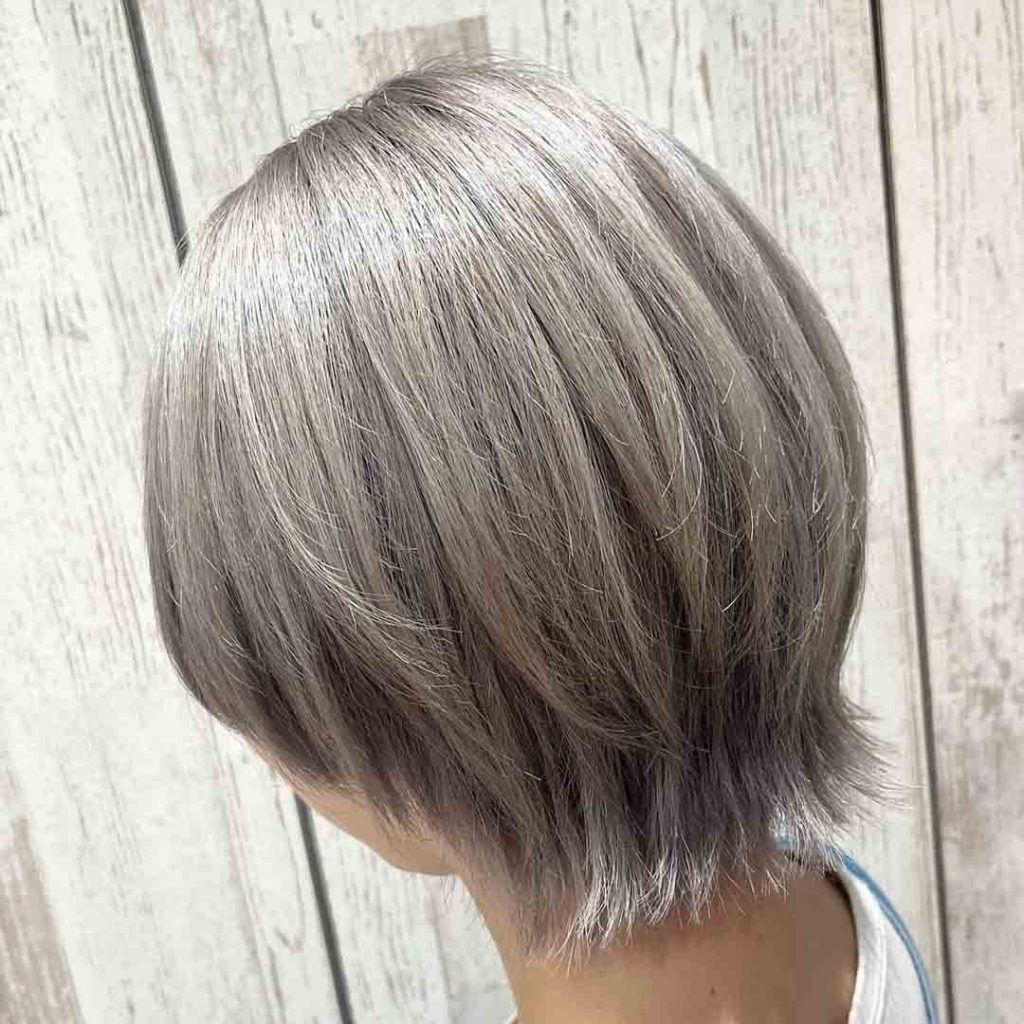 20 Classy Short Wolf Cut Ideas to Turn Heads! 7 White-Blonde Short Wolf Cut