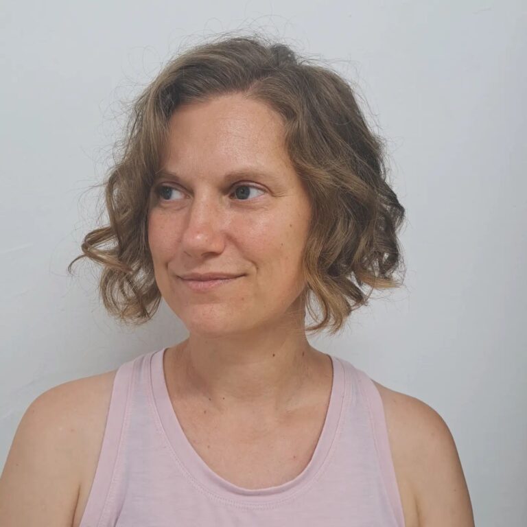 10 Short Curly Hairstyles for Women 3 103