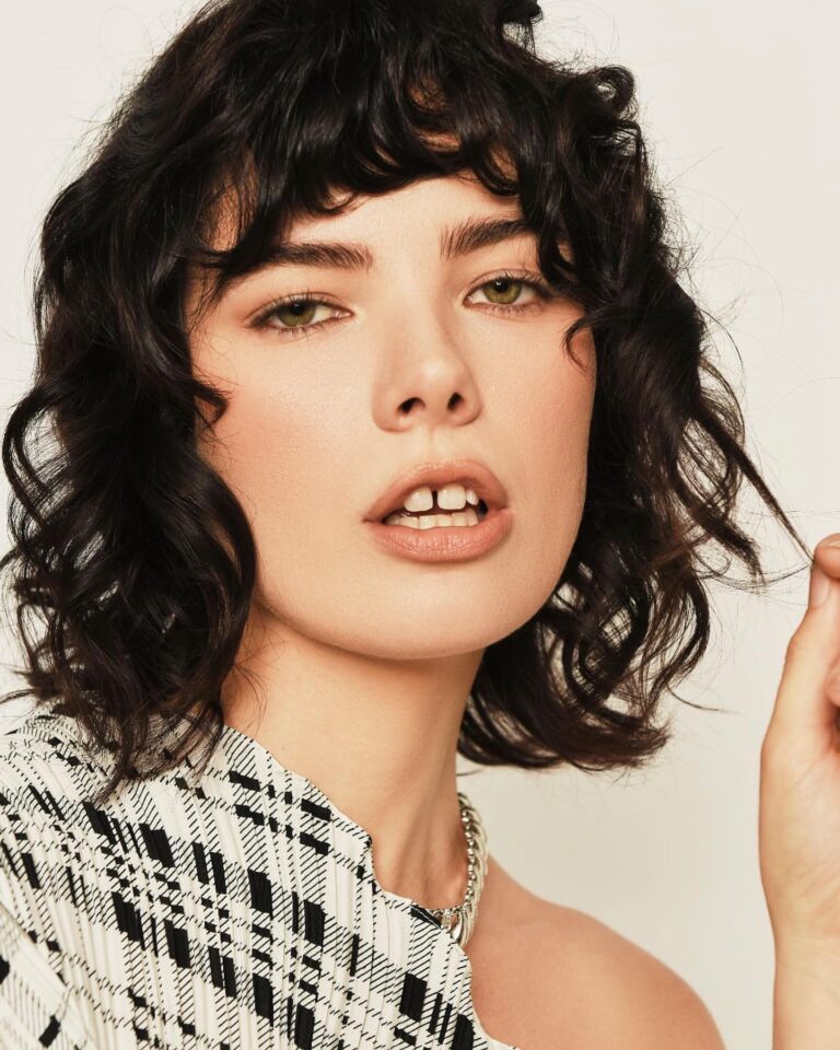 10 Short Curly Hairstyles for Women 5 105 1