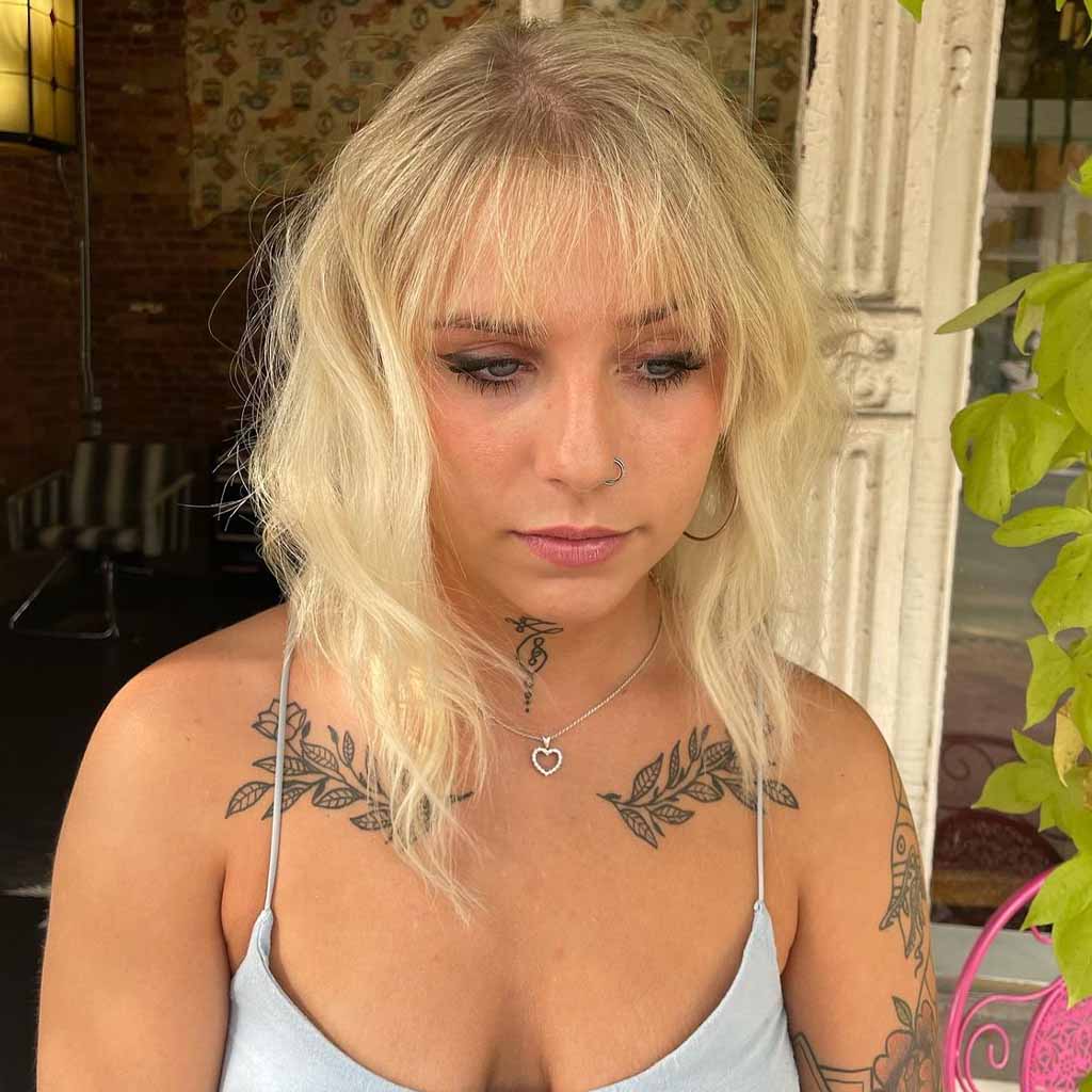 15 Beautiful Blonde Wolf Cuts With Bangs 9 10 kim riothairartist