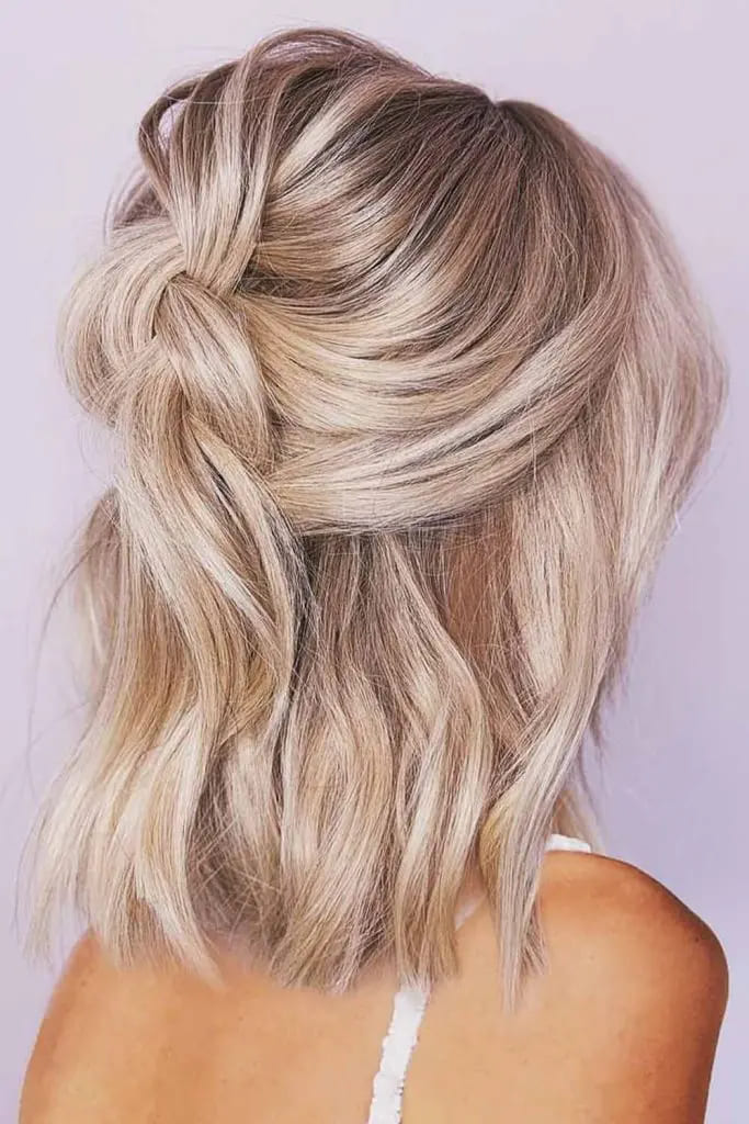 12 Stylish Short Hair Updos for Every Occasion 1 30