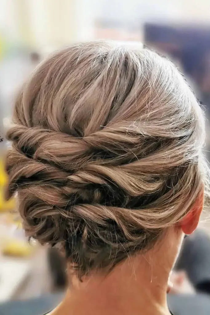 12 Stylish Short Hair Updos for Every Occasion 7 37 1