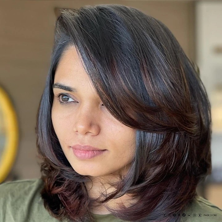 10 Layered Haircuts for Women 5 5. Choppy Layered Lob