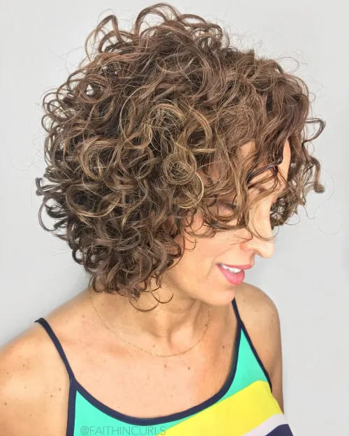 10 Latest Hairstyles for Naturally Curly Hair 6 6. Bob Hairstyle for Curly Hair 1