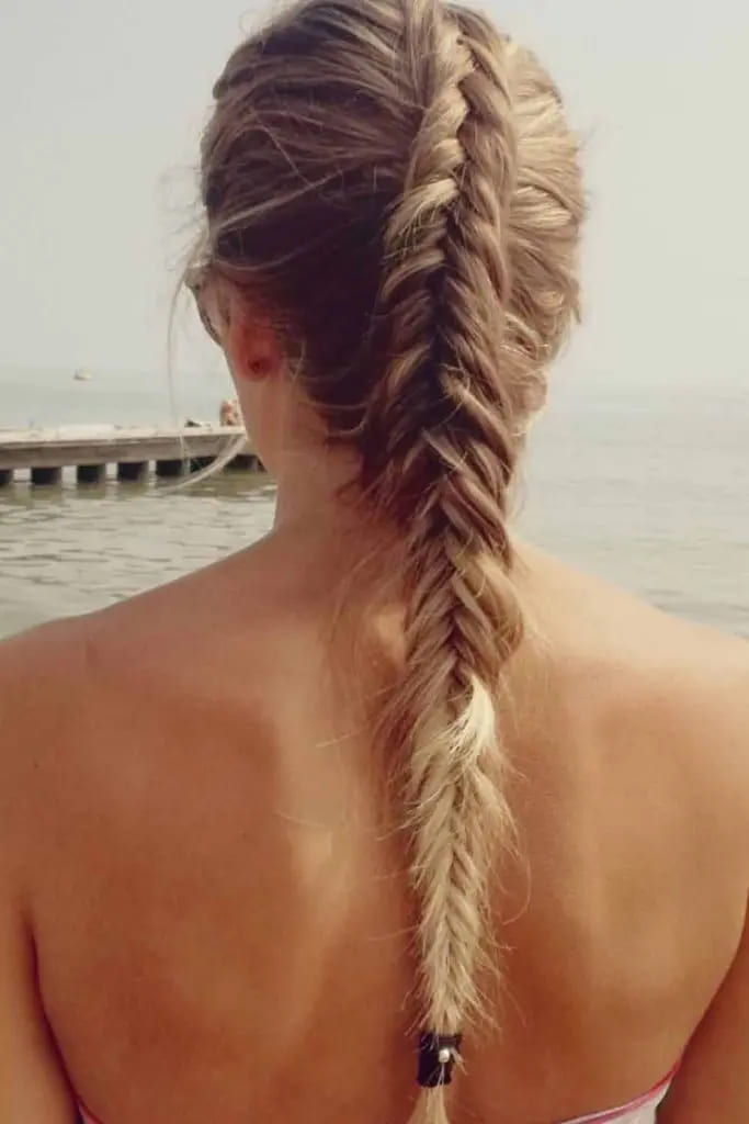 12 Sun-Kissed Beach Hairstyles 7 7. French Fishtail on Blonde Hair