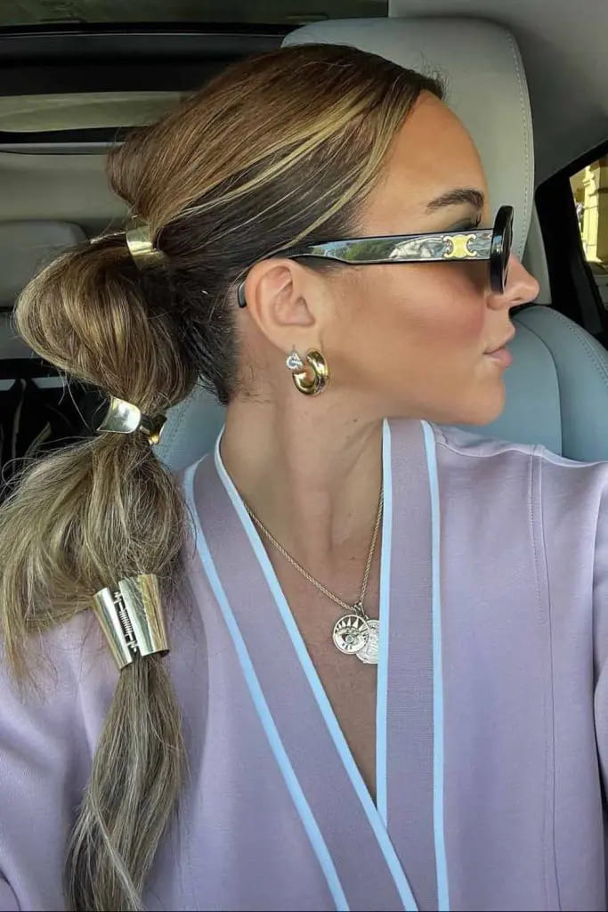 12 Hairstyles for Any and Every Hair Type 8 8. Chic Bubble Ponytail