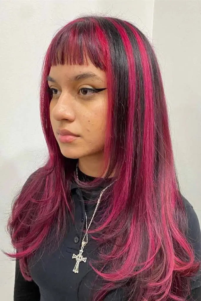 10 Sexy Hairstyles for Pink Hair 4 Black Pink Chunky Highlights With Micro Blunt Bangs