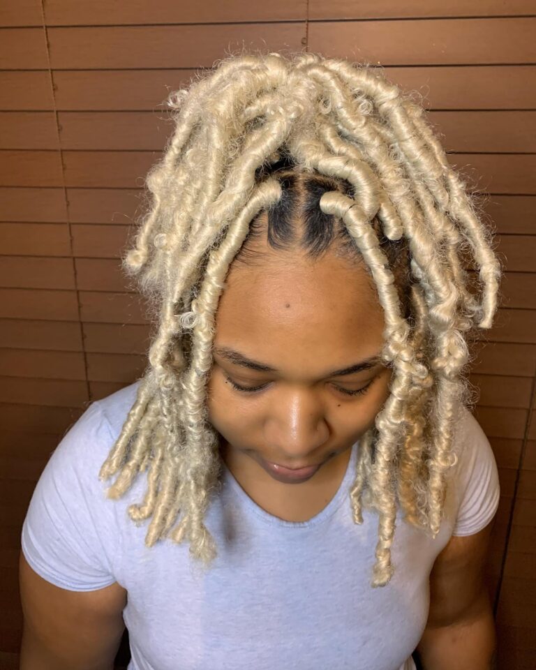 10 Butterfly Locs Hairstyle Ideas 5 Blonde Butterfly Locs 768x960 1