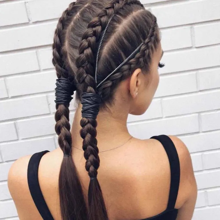 10 Sassy Hairstyles for Coachella 5 Boxer Braid Hairstyle 1