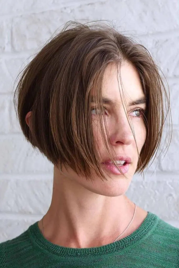 12 Classy 90’s Bob Haircut Ideas 9 Edgy Layered Bob With Wispy Ends