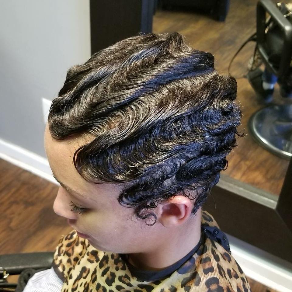 8 Flapper Hairstyle Ideas: Iconic Looks From 1920s 1 Finger Waves