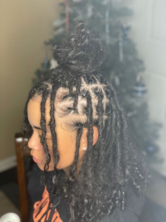10 Artificial Dreadlocks for Women 10 Half Up Half Down Locs