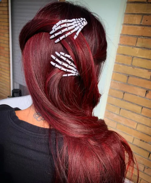 10 Stylish Halloween Hairstyles for Women 10 I put a spell on you Sleek