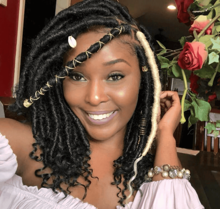 10 Bohemian Locs Hairstyles for Women 7 Jumbo Locs 768x728 2
