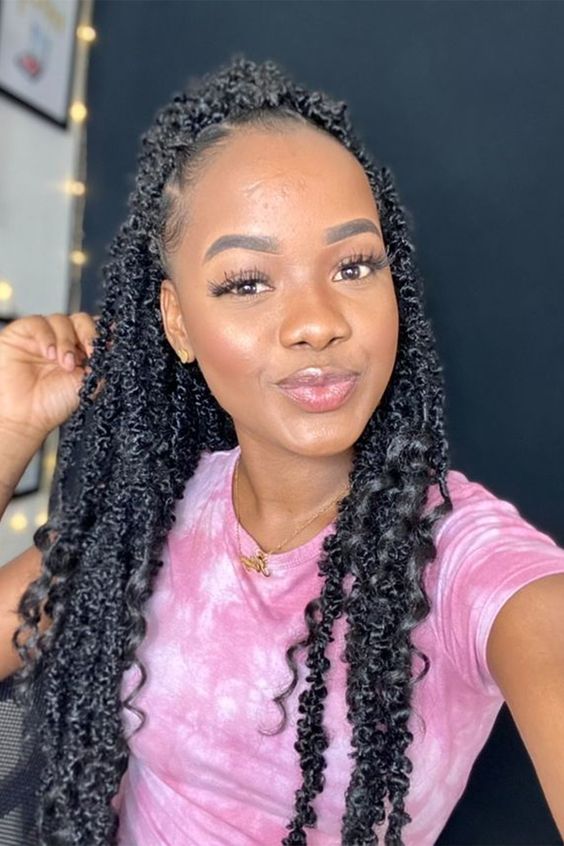 10 Butterfly Locs Hairstyle Ideas 9 Long Butterfly Locs with Curly Ends 1