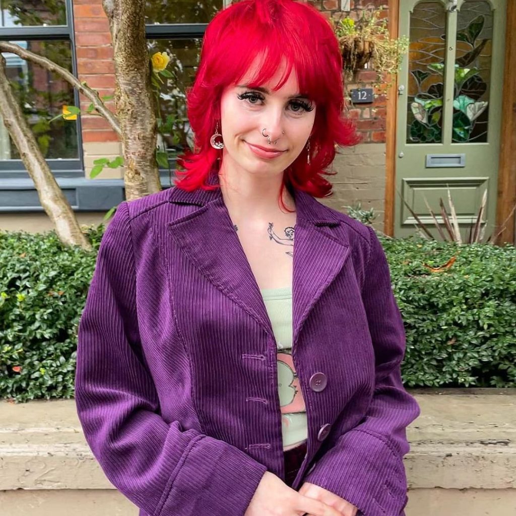 27 Best Wolf Cut Hairstyles for Women for All Hair Types, Lengths and Colors! 8 Red Wolf Cut remeccahair 1024x1024 1