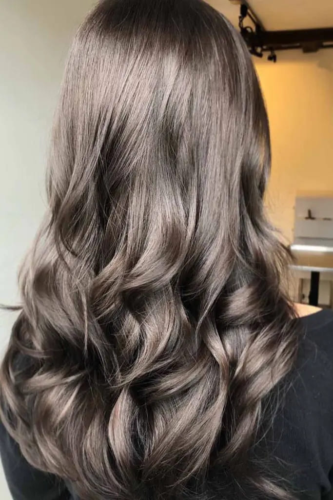 10 Amazing Fall Hair Color Ideas for Autumn 2 Smoky Ash Brown Curls