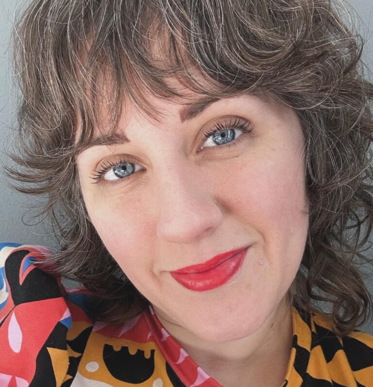 8 Haircut Styles for Older Women 3 Textured Shag Cuts for older women 768x798 1