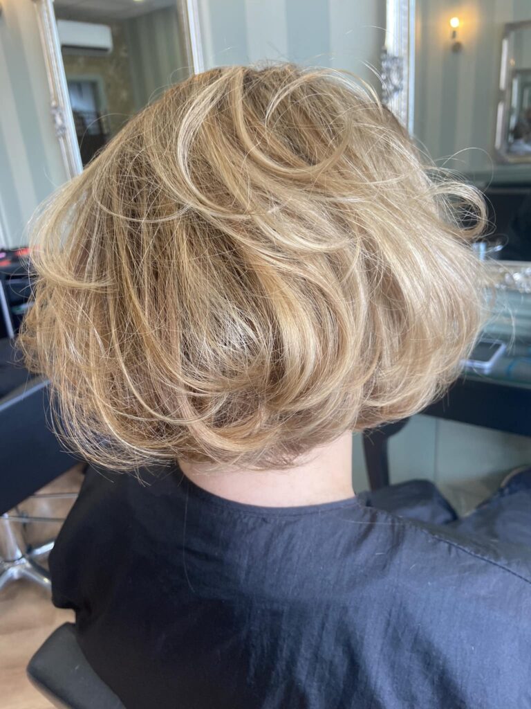 10 Mid-Length Haircuts for Women 10 Tousled Bob 768x1024 1