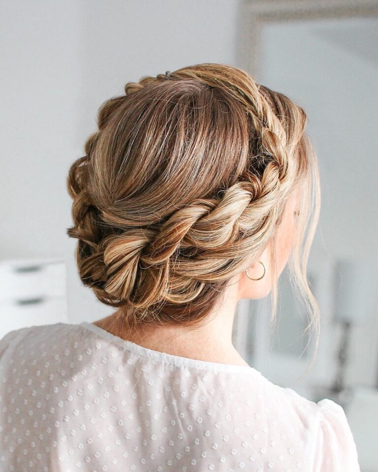 8 Flapper Hairstyle Ideas: Iconic Looks From 1920s 6 Twist Braided Crown 3 768x960 1