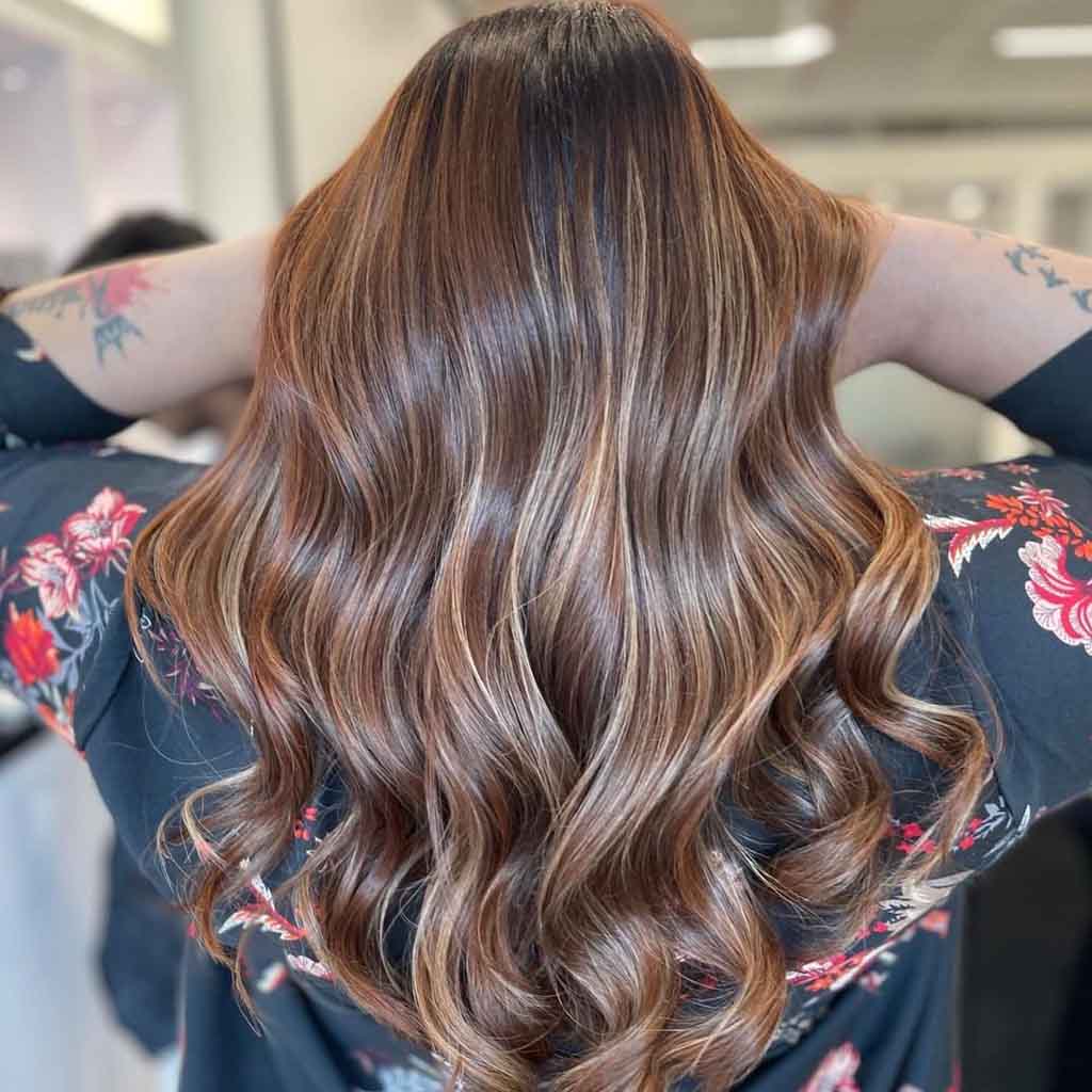 15 Ideas for Caramel Highlights on Brown Hair! 5 Strawberry Caramel Highlights on Chocolate Brown Hair