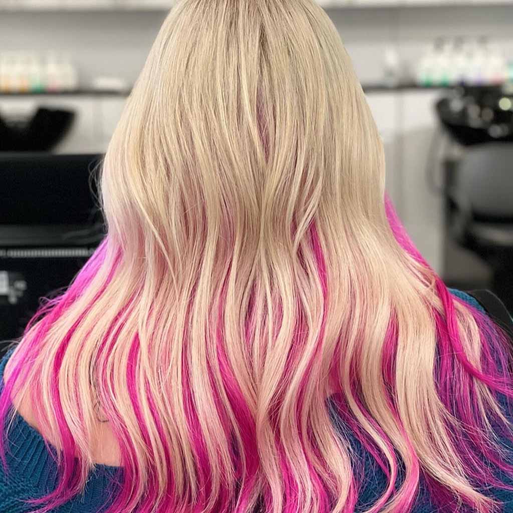 15 Beautiful Festive Easter Hairstyles! 5 Wavy Blonde Hair With Hot Pink Highlights