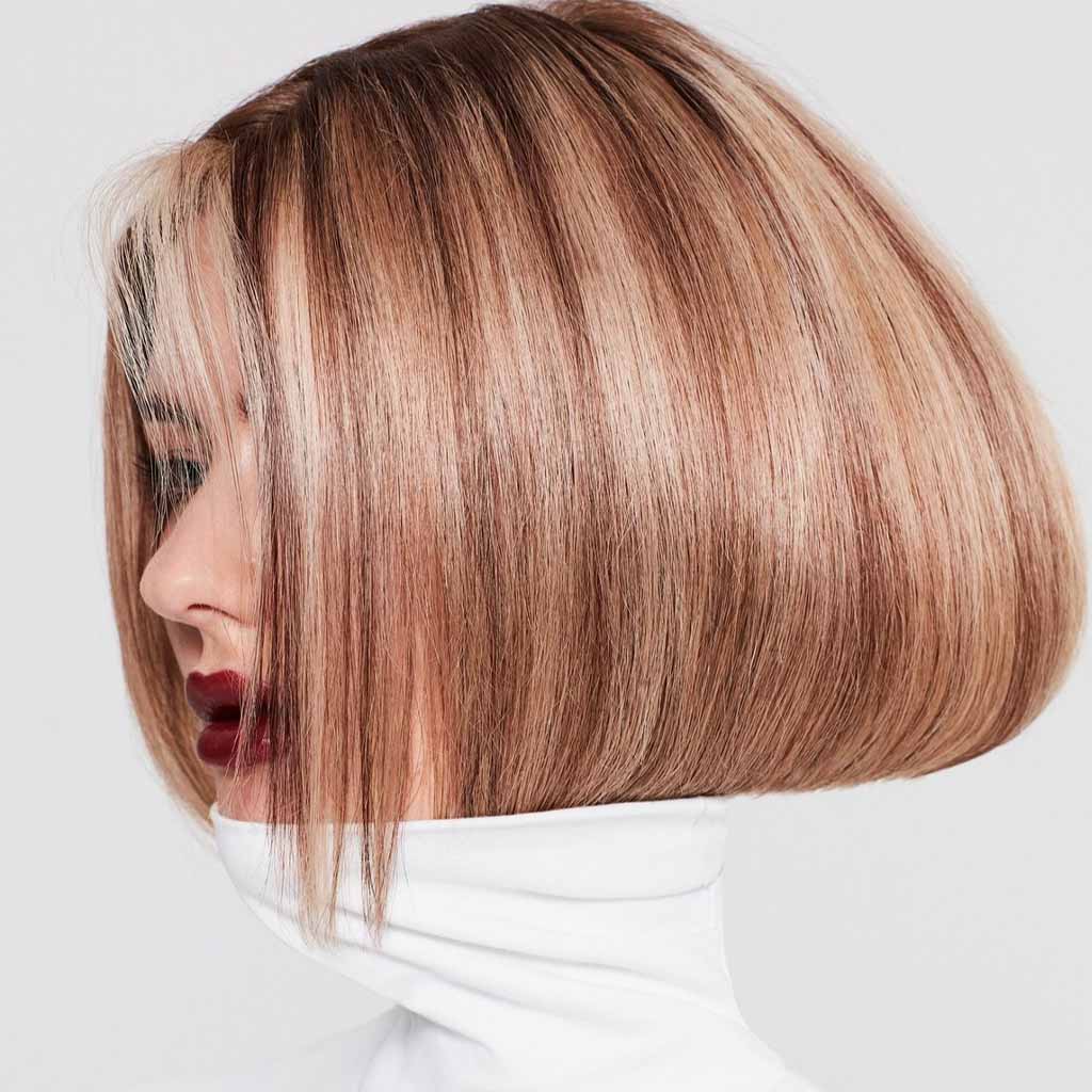 15 Fashionable Tucked Hairstyles! 6 Bronde Bob Cut Hair Tucked in High-Neck