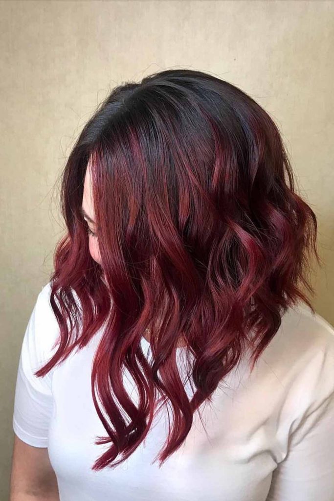 15 Classy Mom Cut Ideas for Busy Moms Seeking Effortless Style! 6 Thick Wavy Long Bob Hair With Burgundy Balayage