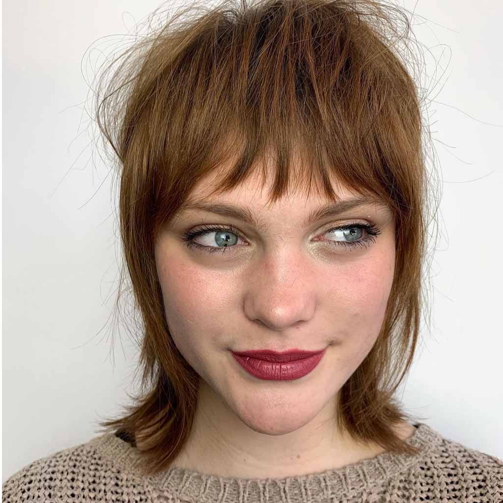 25 Sultry Summer Haircuts for Women! 8 Textured Razor Shag Hair Cut With Asymmetric Bangs